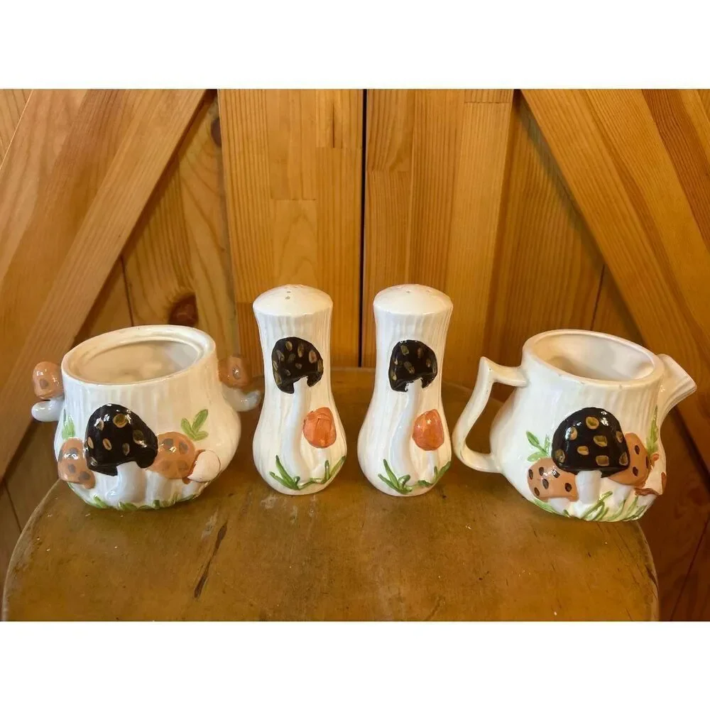Vintage Arnels Mushroom Ceramic Creamer Sugar Bowl Salt Pepper Shaker Read (5008